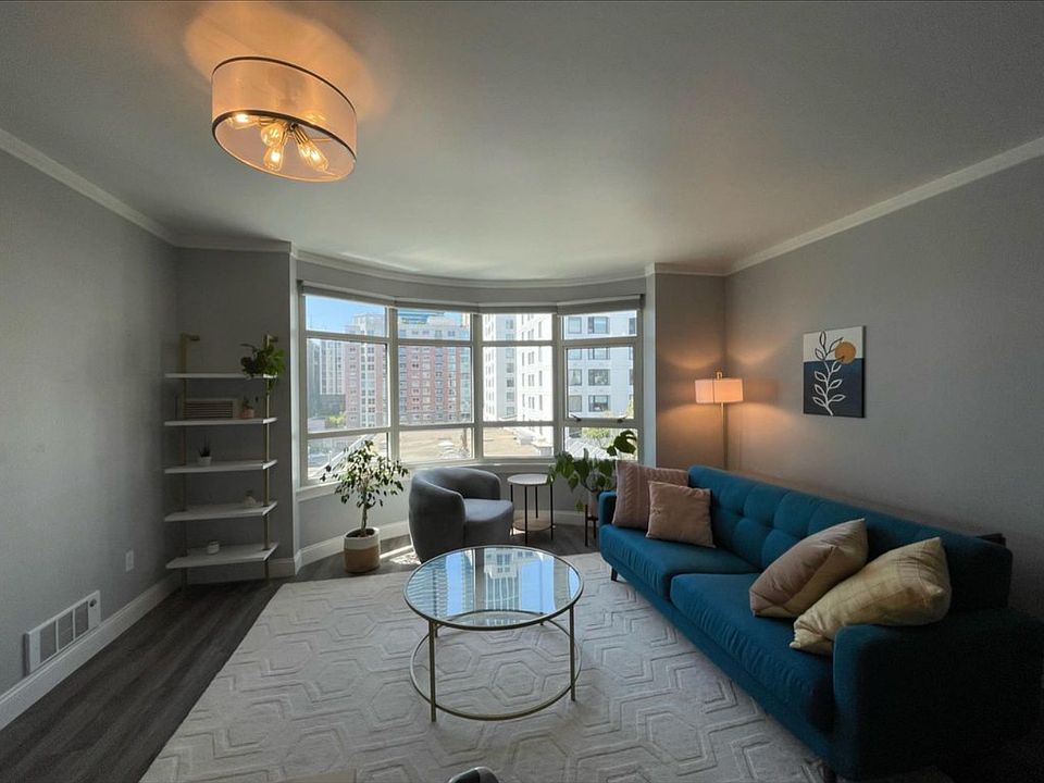 1st image of 403 Main St #508