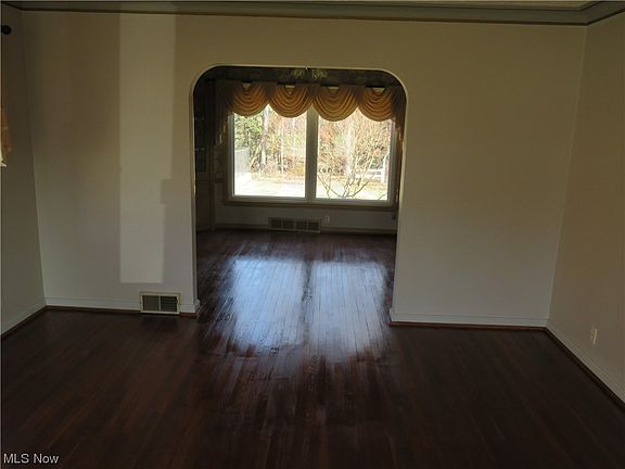 4th image of 3541 Glenmere Dr