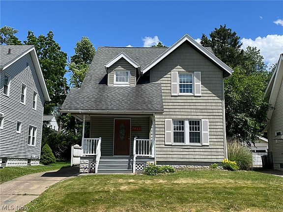 2nd image of 1463 Redwood Ave