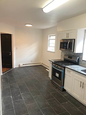 4th image of 7218 Avenue M #3