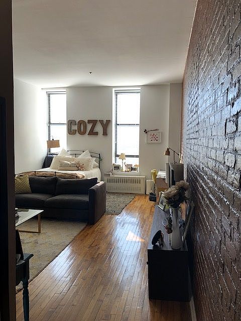 1st image of 215 W 84th St APT 405