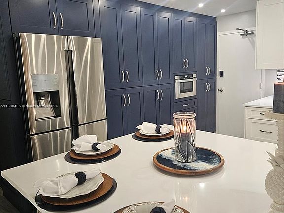 3rd image of 4020 Galt Ocean Dr APT 206