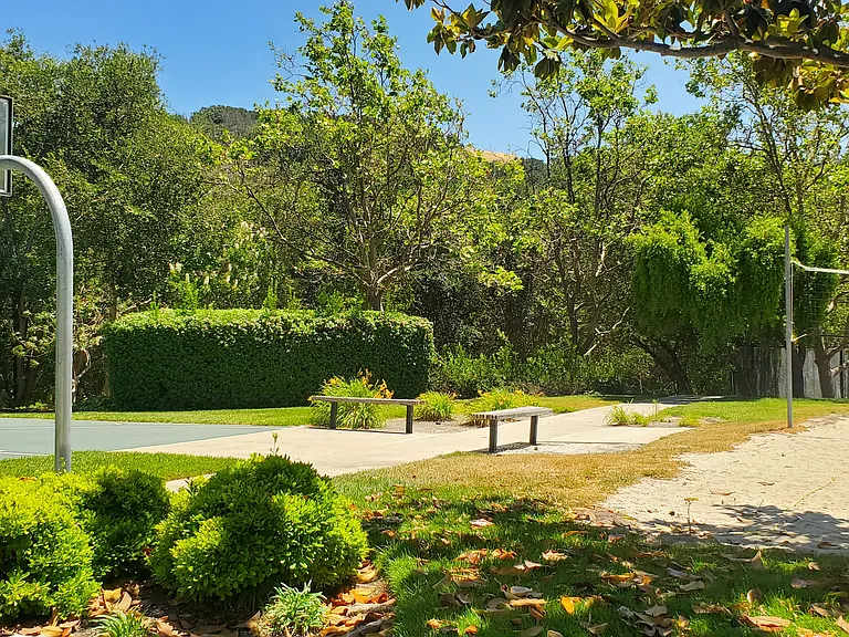 7815 Canyon Meadow Cir #B — Photo 36