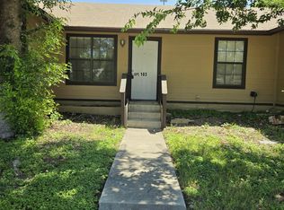 202 Ash Dr APT 103, Converse, TX 78109