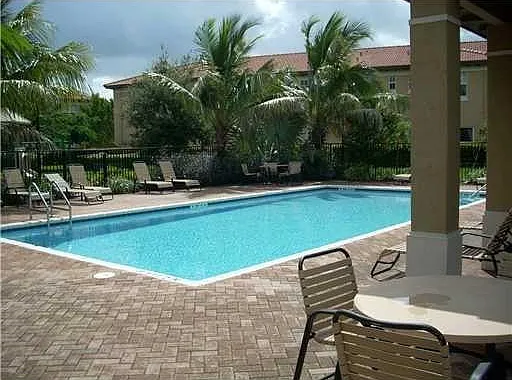 6903 Julia Gardens Dr — Photo 14
