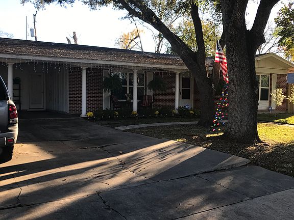 2nd image of 3108 Greenwood St
