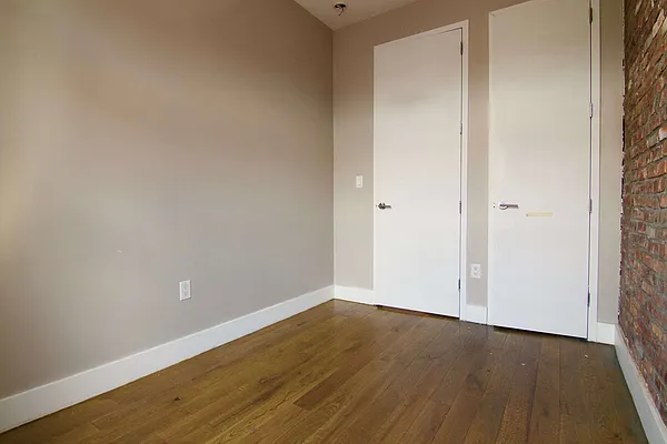 Rented by Nooklyn NYC LLC | media 51