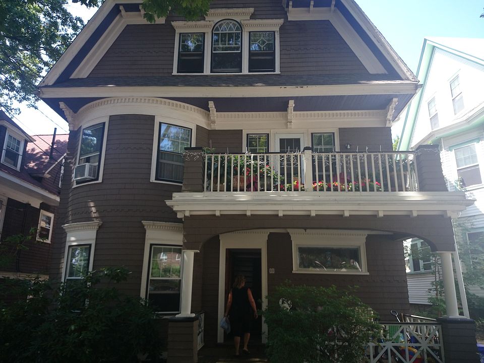 2nd image of 90 Westbourne Ter #1