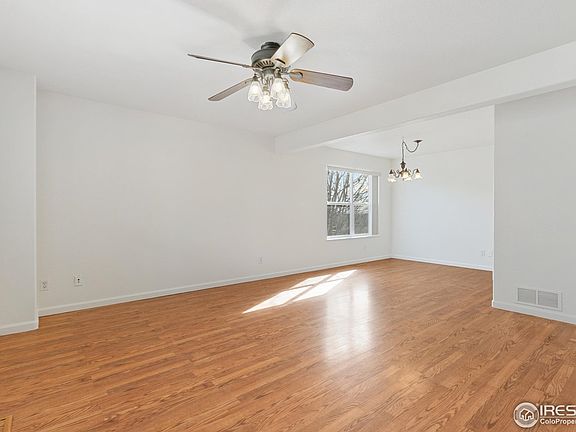 4th image of 3123 Cody Ave