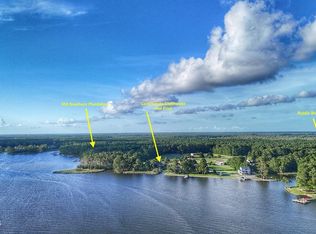 955 Southern Plantation Drive N, Oriental, NC 28571