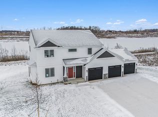 241 Warbler Dr, Caledonia, MI 49316