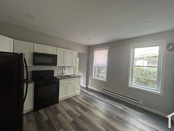 2nd image of 1526 N 18th St APT 2R