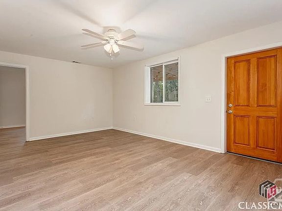 2nd image of 130 Woody Ln