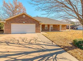 502 NE 5th St, Perkins, OK 74059