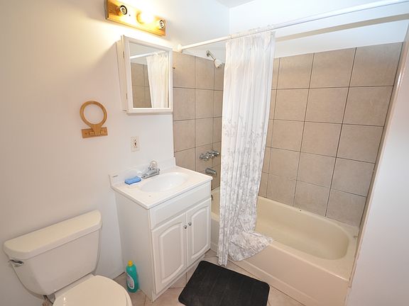 5th image of 1501 W Girard Ave APT B