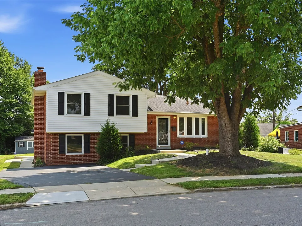 1411 Sandwood Rd