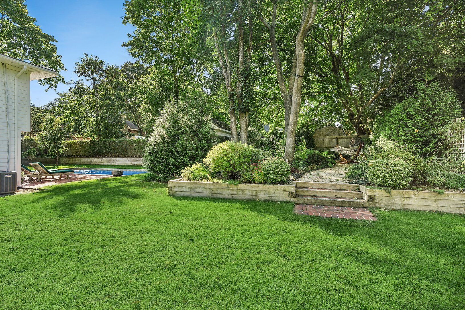  Side Yard with Zen Garden