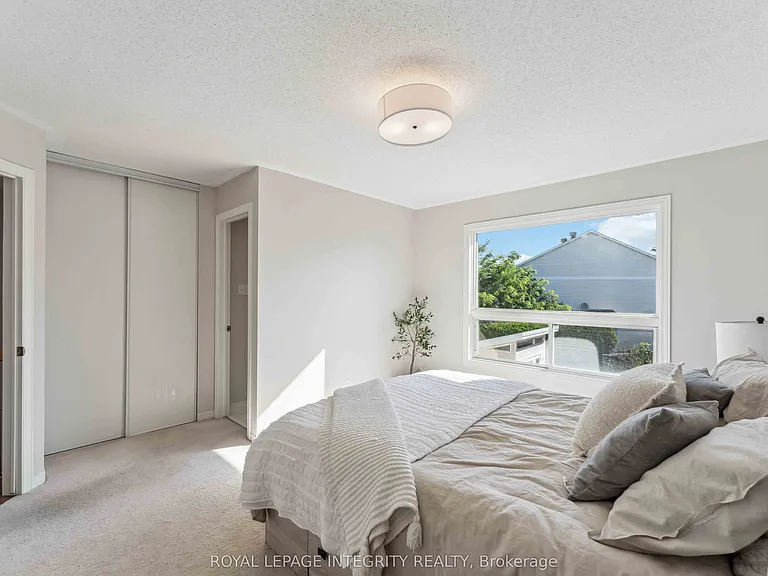 7 Windhurst Dr — Photo 14