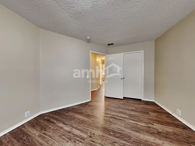 5221 Vista Verde Dr — Photo 20