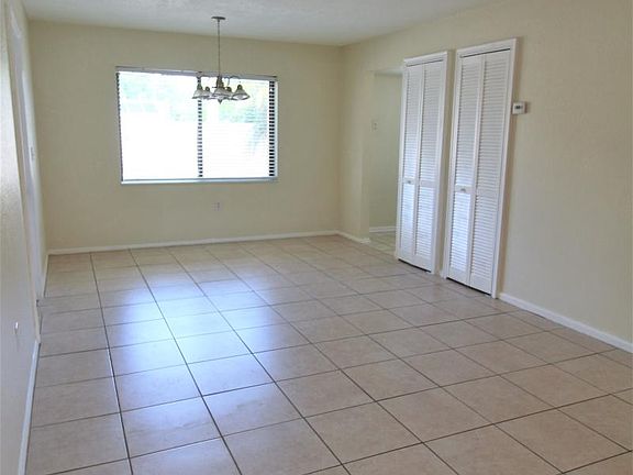 5th image of 5310 26th St W Unit 1201