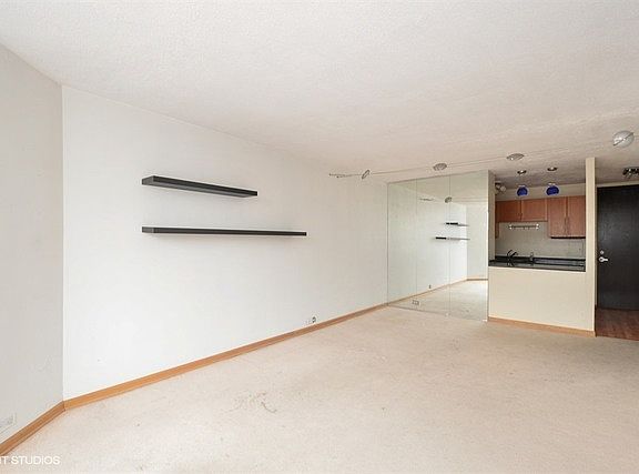 4th image of 535 N Michigan Ave APT 3212