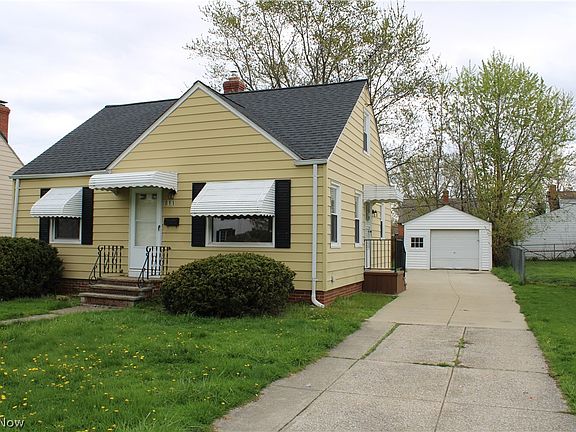3rd image of 811 E 254th St
