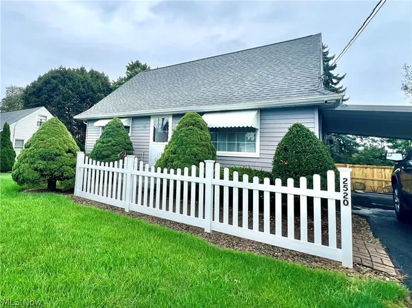 2520 Clarendon Ave NW, Canton, OH 44708
