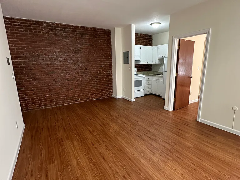 50 S Huntington Ave #12 — Photo 2