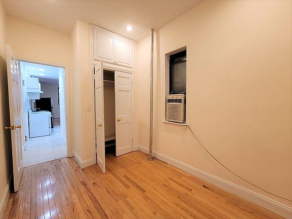 5th image of 315 E 73rd St APT 1