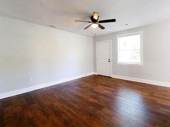 3rd image of 1157 Berkeley St