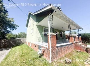 9474 Roxbury Rd, Parma Heights, OH 44130