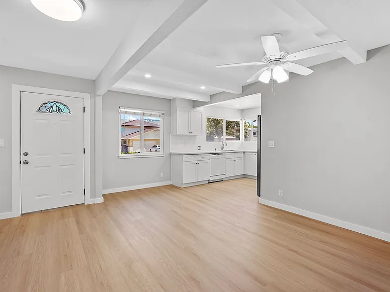 836 Blair Avenue — Photo 7