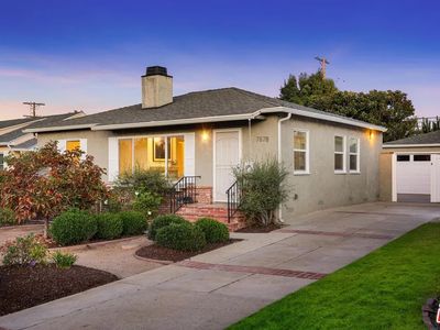 7878 Naylor Ave, Los Angeles, CA, 90045