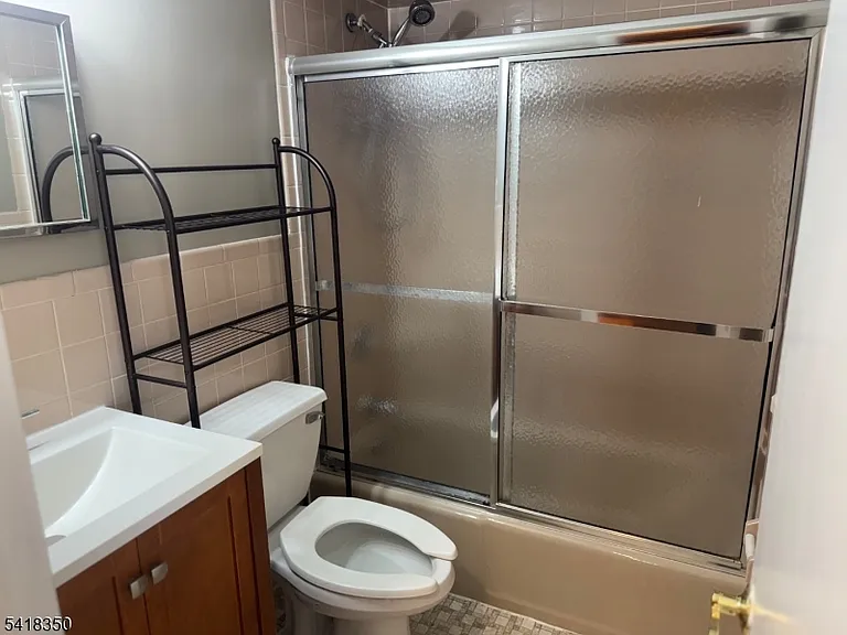 121 E Broad St #B — Photo 14