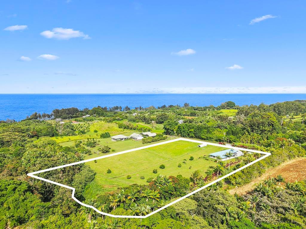 28-354 Higa Rd, Pepeekeo, HI 96783 | Zillow