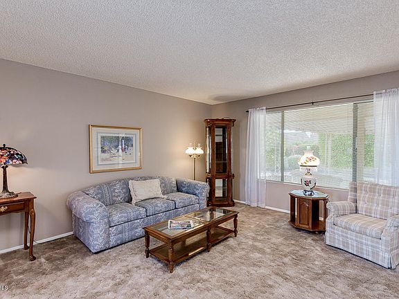 4th image of 914 S 78th Pl