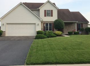 1614 Ridge Cross Rd, Perrysburg, OH 43551