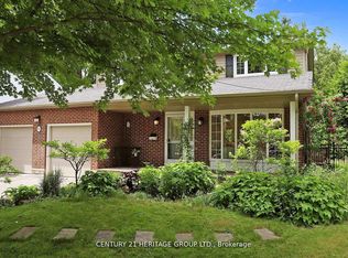 10 Cherry Blossom Ln, Markham, ON L3T3B9