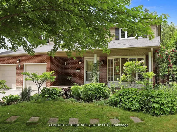 10 Cherry Blossom Ln, Markham, ON L3T 3B9