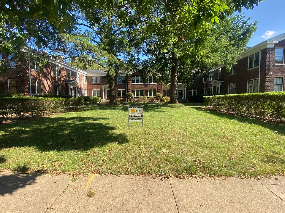 2432 Glenmary Ave #C4