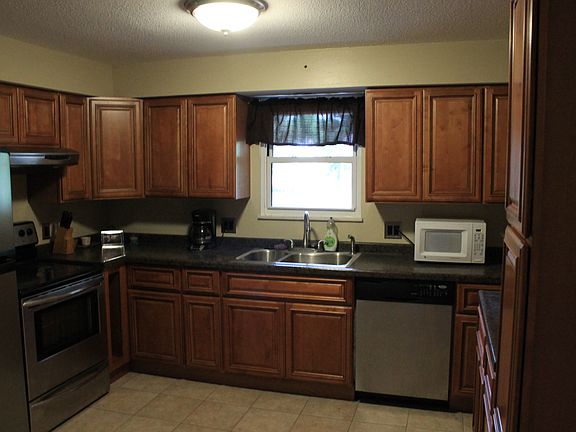 3rd image of 2414 Glenridge Dr