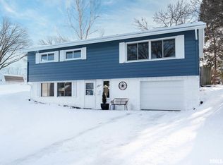 2601 Oak St, Davenport, IA 52804