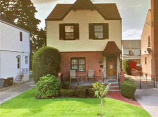7618 174th St, Fresh Meadows, NY 11366