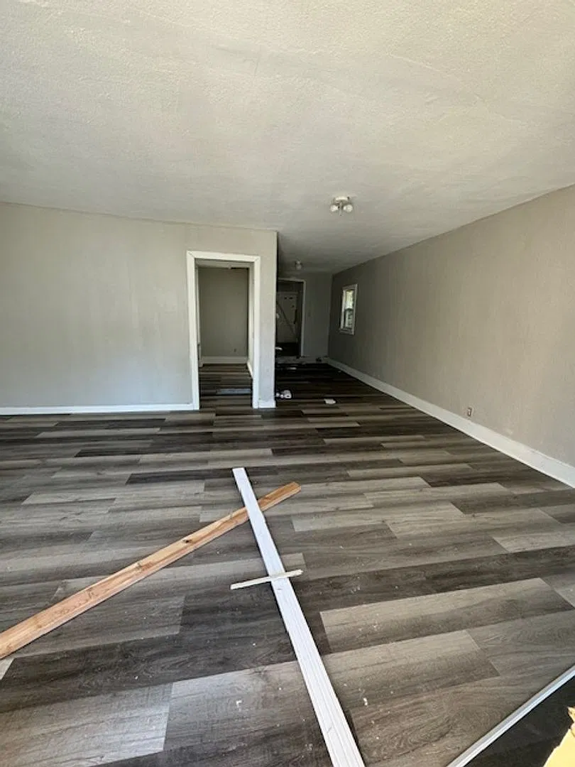 Rent Reduced — Photo 4