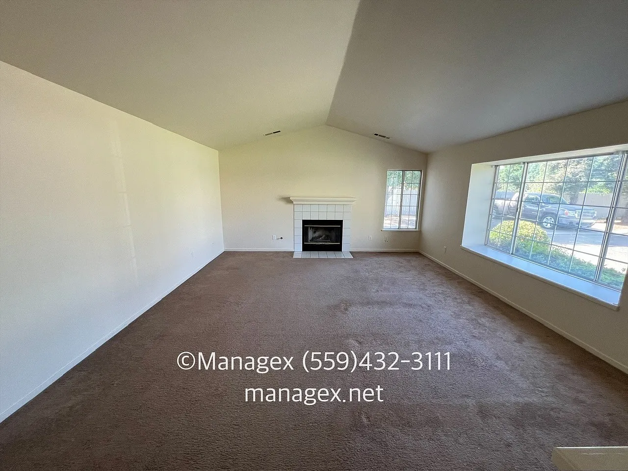3 bed, 1701 sqft, $1,900 — Photo 2
