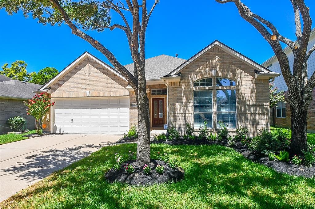 10519 Oleander Point Dr