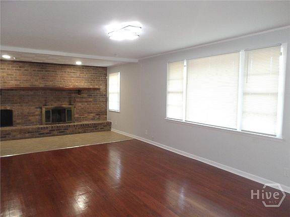 5th image of 213 Olmstead Pl