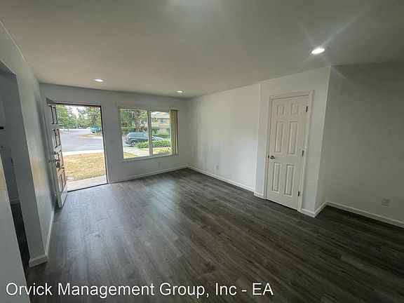 5th image of 350 Franciscan Ct APT 16