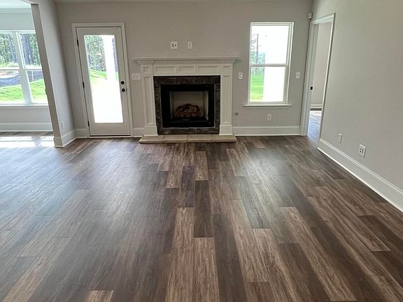 2nd image of 7136 Paisley Cir