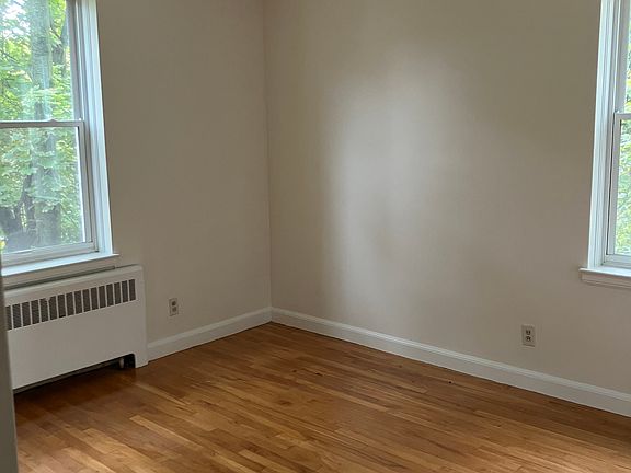 5th image of 42 Dean Rd APT 4